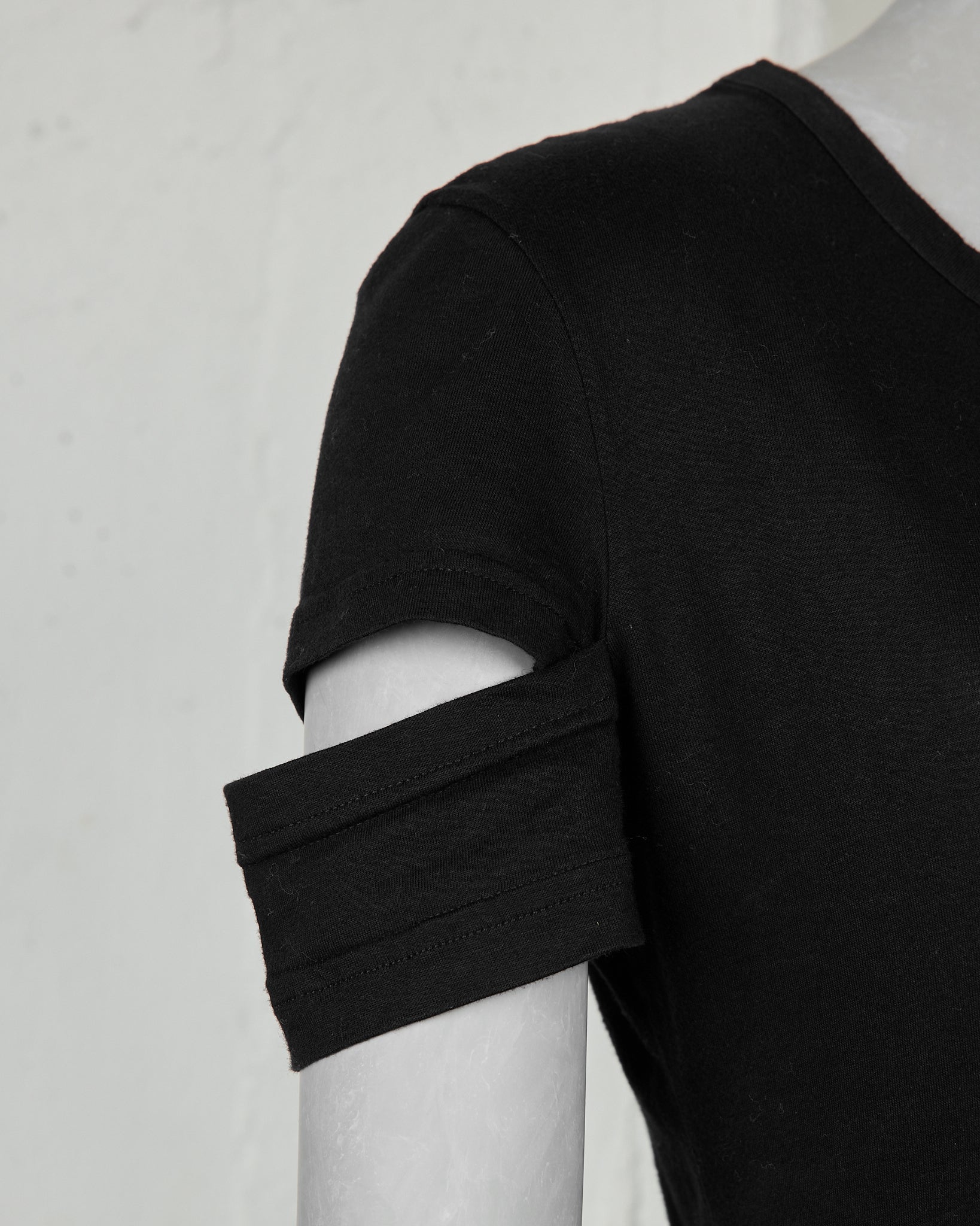 Helmut Lang Shoulder Slit Tee - SS98 shoulder detail