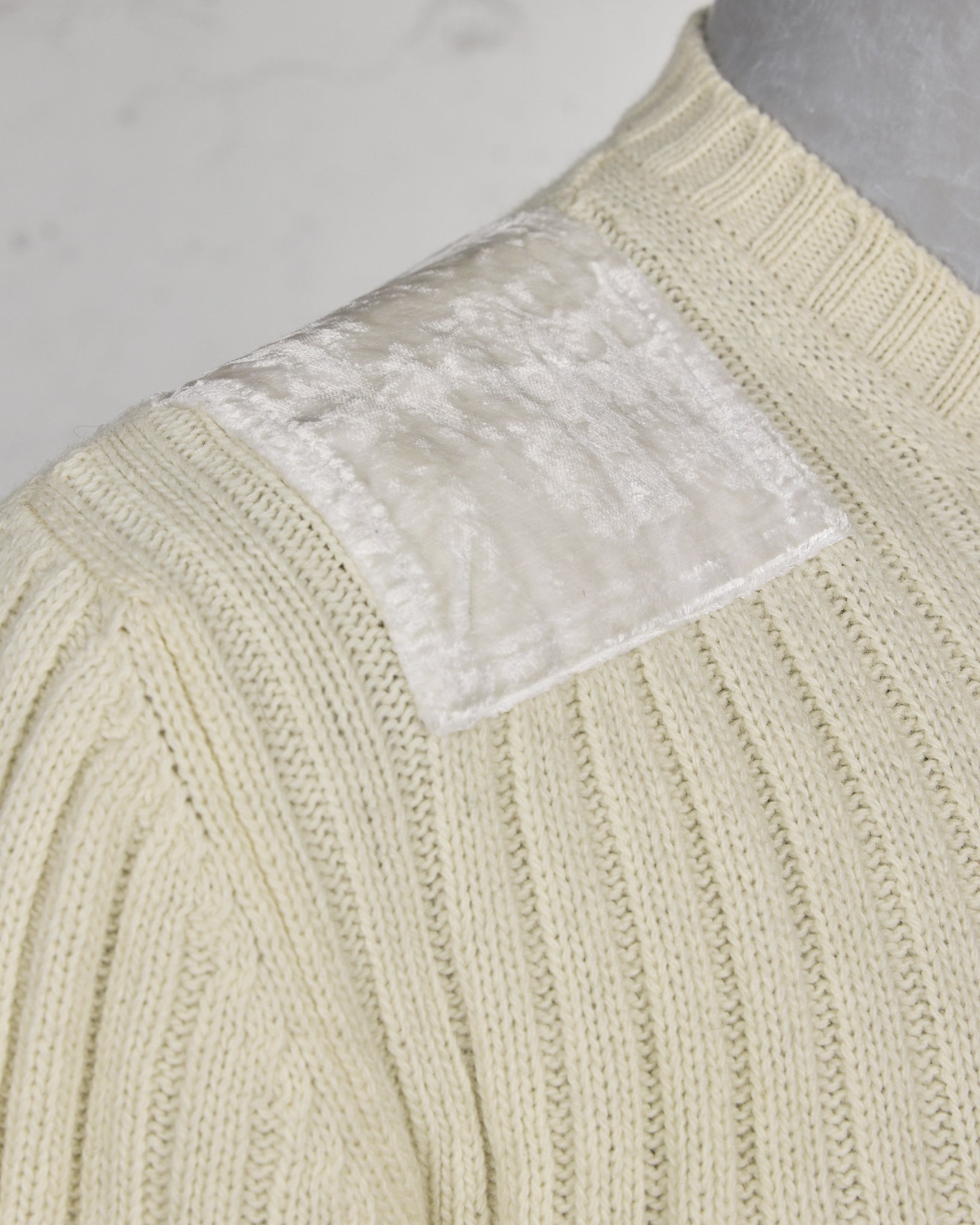 Helmut Lang Cream Ribbed Wool Knit Sweater - AW98 detail photo